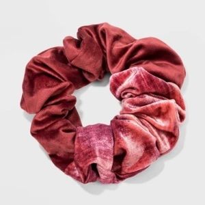 Oversized Velvet Ombré Scrunchie